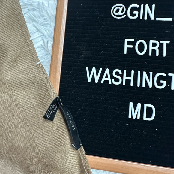 100% Authentic GUCCI Wool & Silk Fringe Monogram Large Shawl Scarf | Tan - Picture 6 of 15